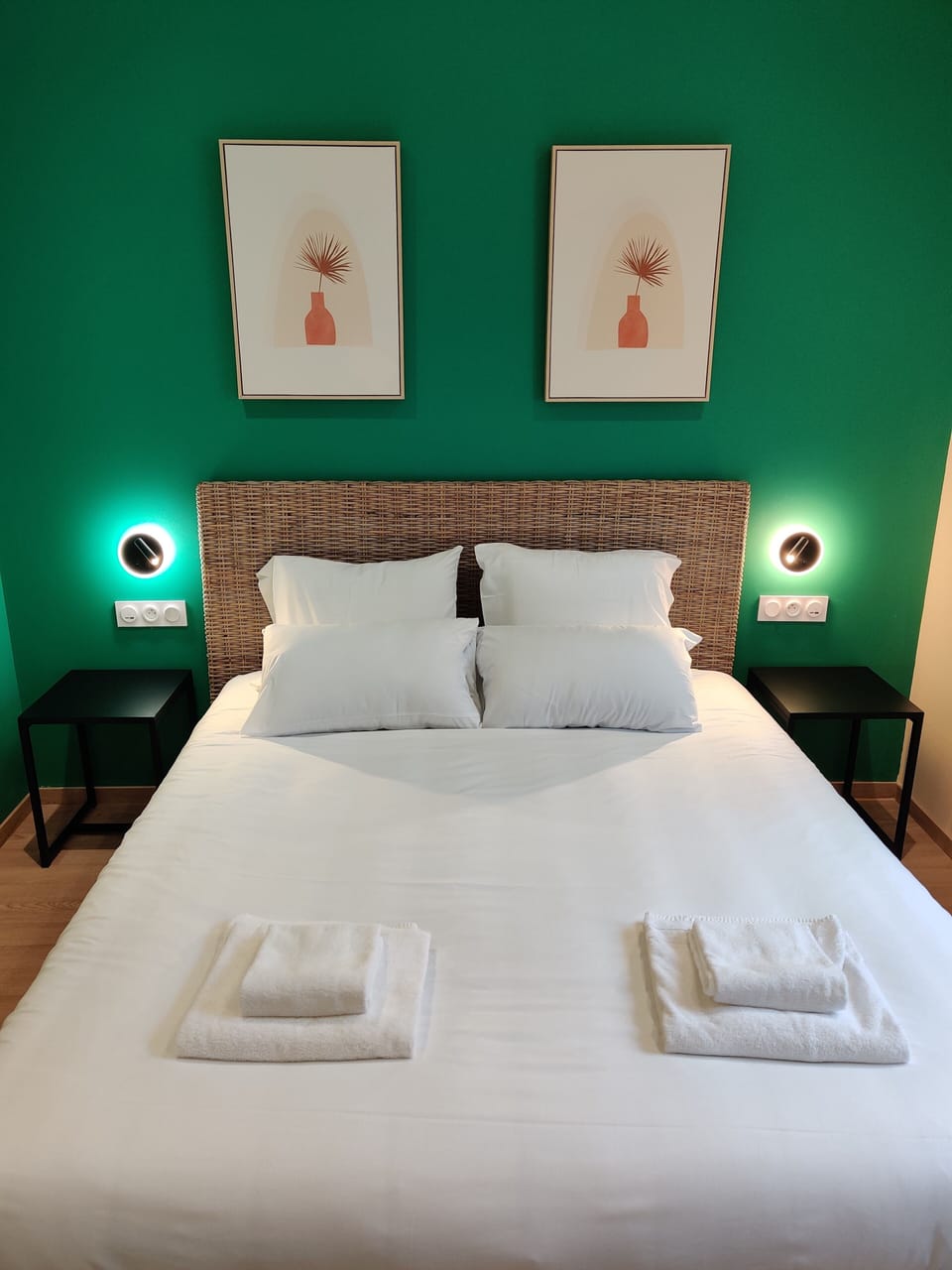 Classic Double or Twin Room | Desk, laptop workspace, soundproofing, free WiFi