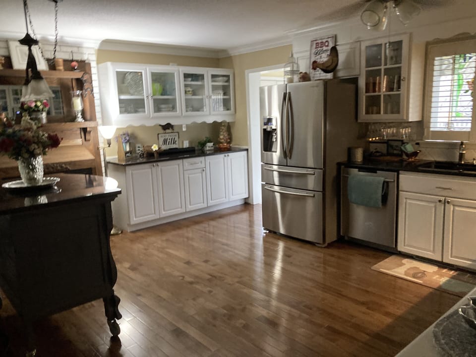 Gourmet Kitchen 