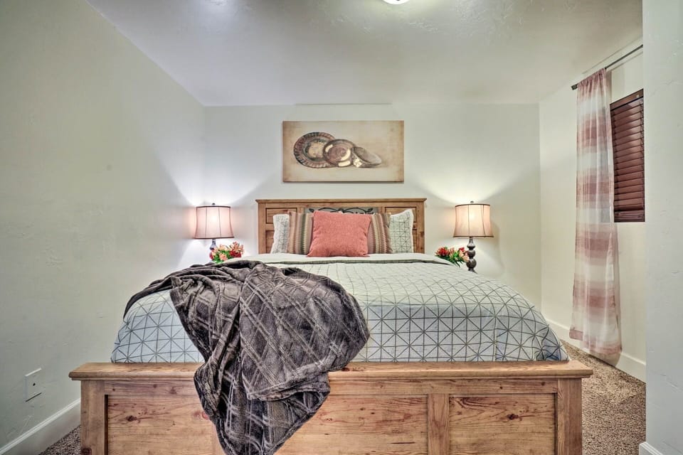 Downstairs bedroom with Queen bed