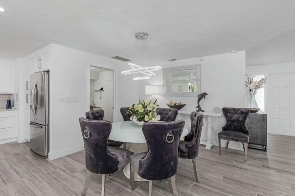 6 person indoor dining room or use the covered outdoor dining option.