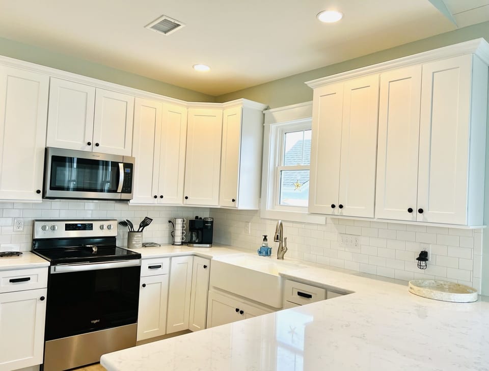 Crisp Clean Kitchen