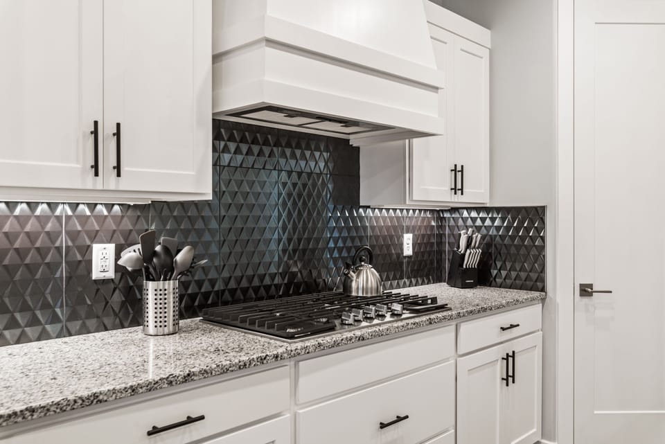 Townhome, 5 Bedrooms | Private kitchen | Fridge, oven, coffee/tea maker, toaster
