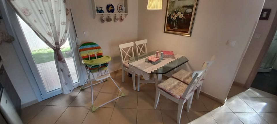 Apartment, 2 Bedrooms, Accessible, Balcony | Dining
