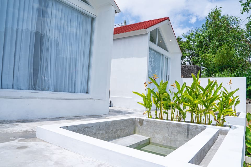 Private pool