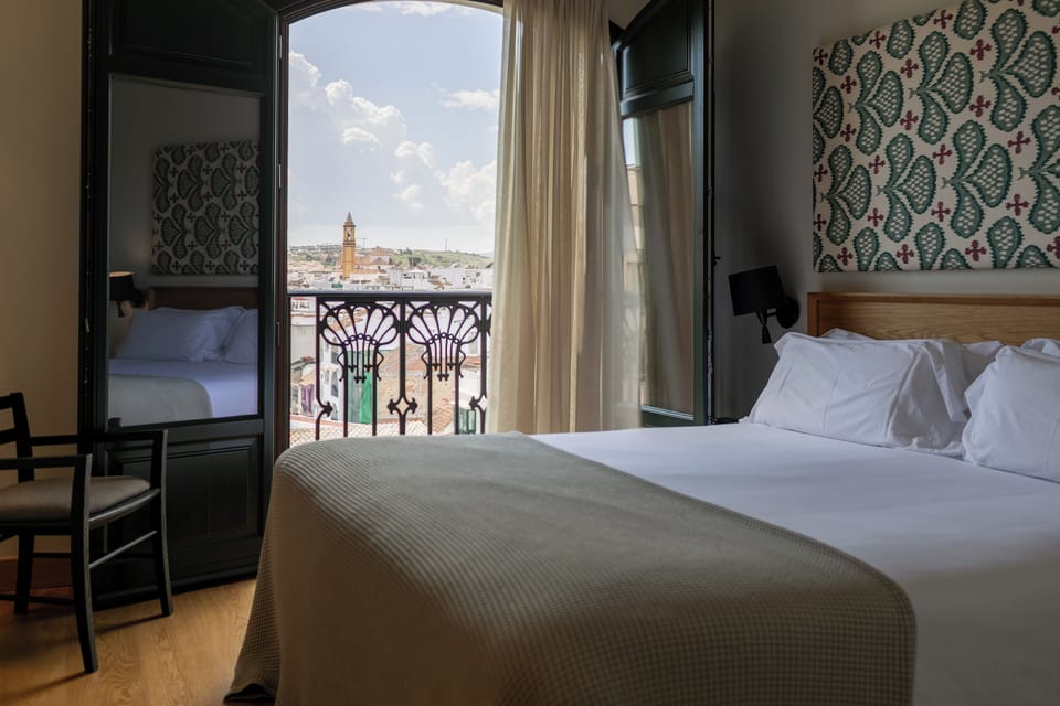 Superior Double or Twin Room, City View | Premium bedding, in-room safe, desk, soundproofing