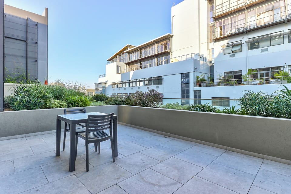 Apartment, 1 Bedroom, Smoking, Balcony | Outdoor dining