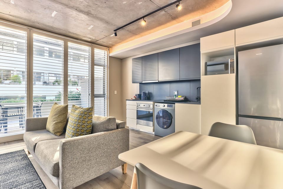 Apartment, 1 Bedroom, Smoking, Balcony | Interior