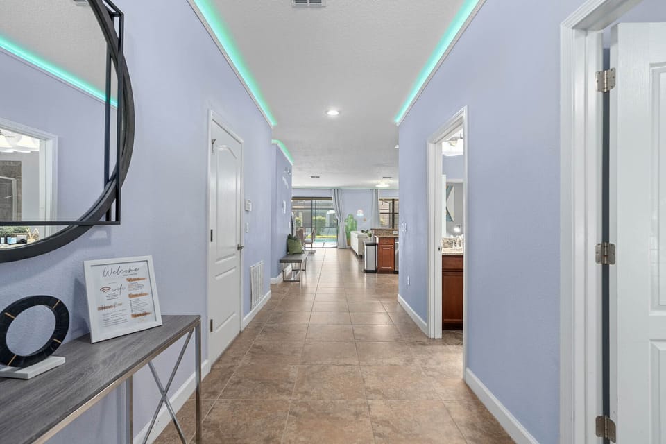 Foyer/Entrance