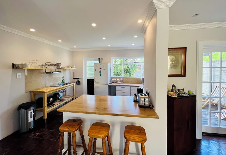 Mini-fridge, microwave, espresso maker, coffee/tea maker
