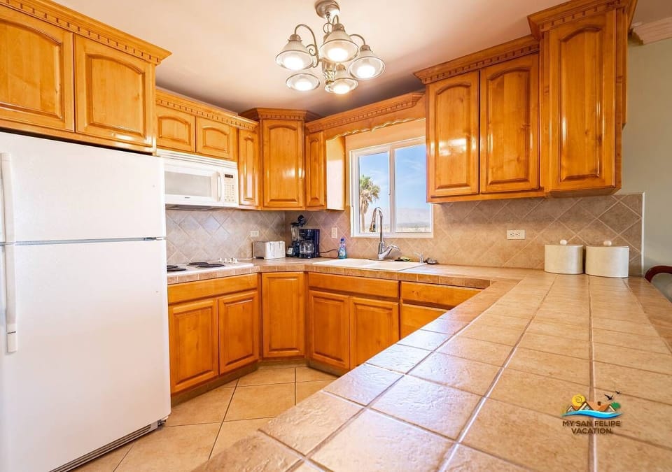 Jerry`s Condo 2 in Las Palmas San Felipe - kitchen counter
