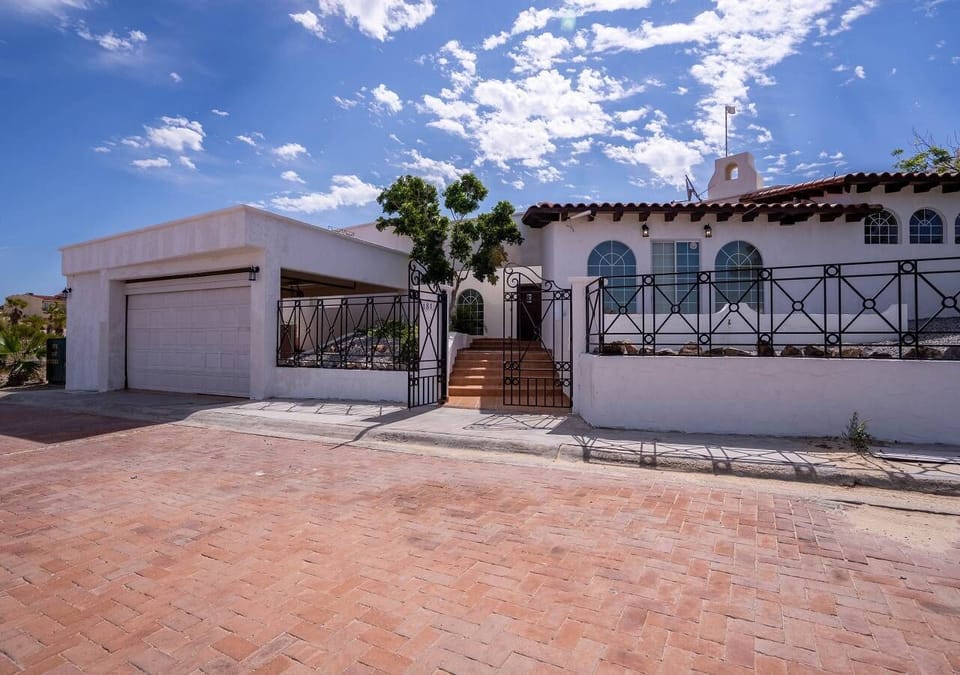 Rick`s Pool House in La Hacienda San Felipe BC Rental Home - house facade