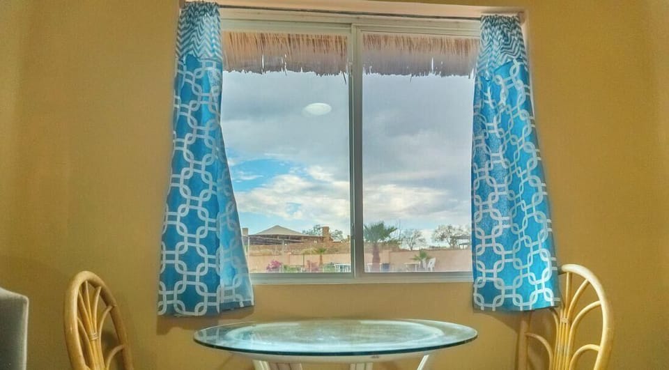 Rancho Percebu - San Felipe Baja California - rental studio - Large windows