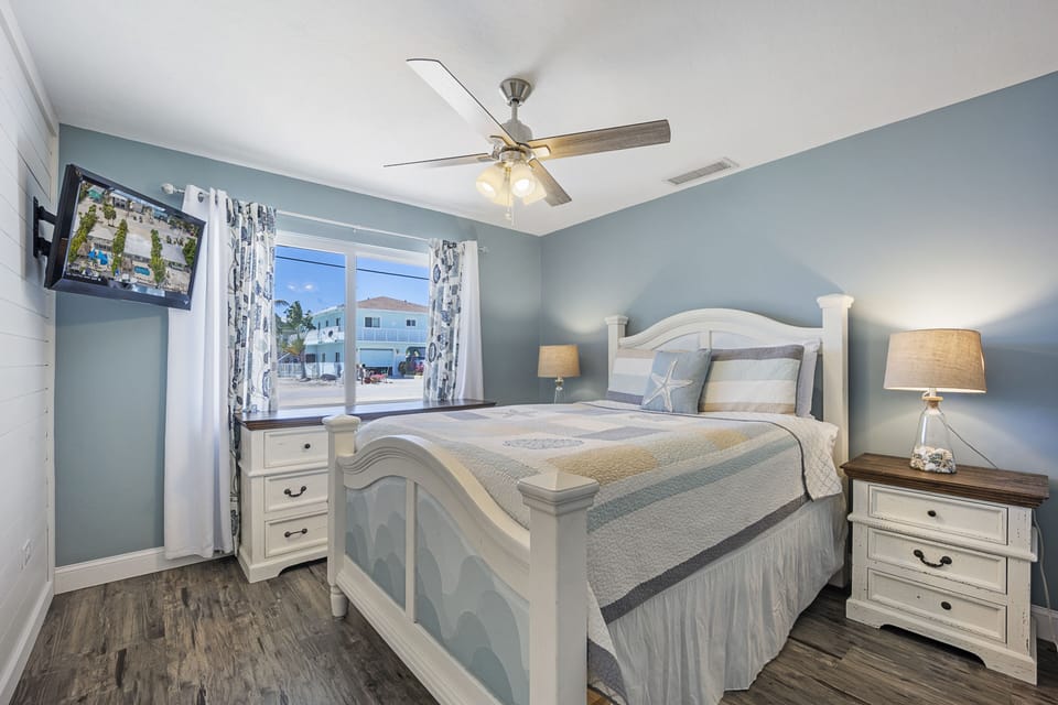 Guest Bedroom #1
