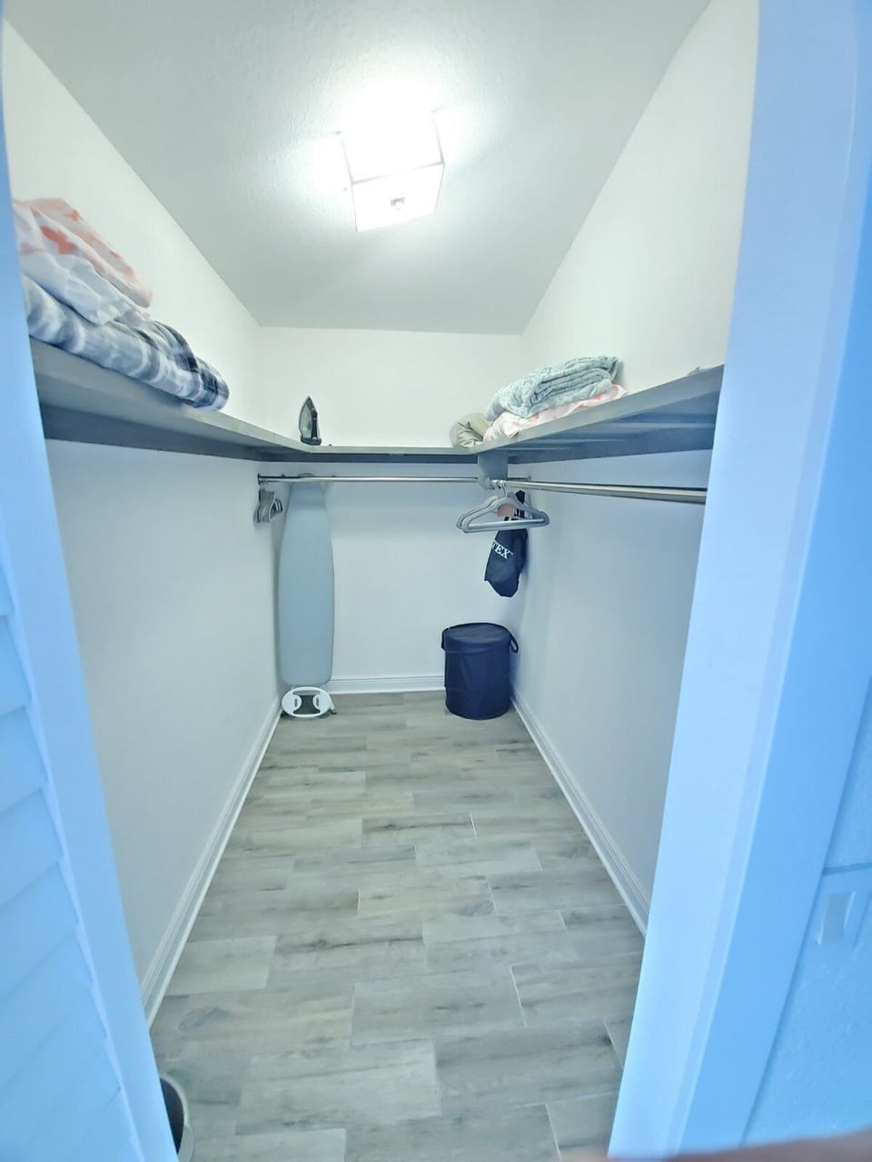 Guest room 2 master closet