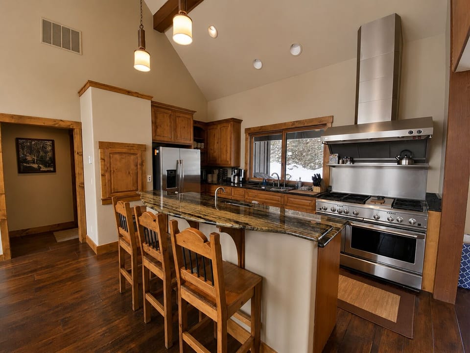 Fully Stocked Kitchen