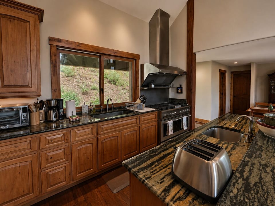 Fully Stocked Kitchen