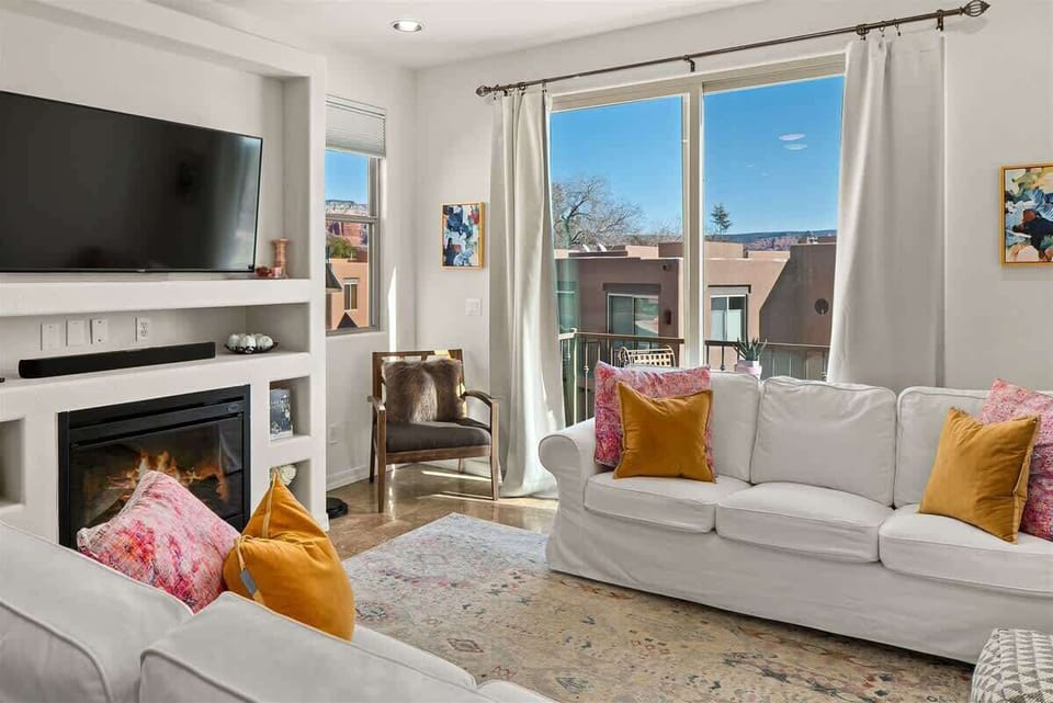 A spacious pet-friendly townhome in West Sedona