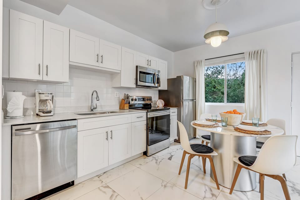 Expansive kitchen renders utmost cooking room