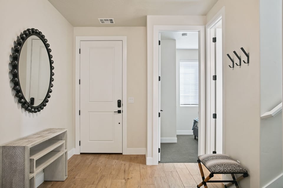 Townhome, 5 Bedrooms | Interior