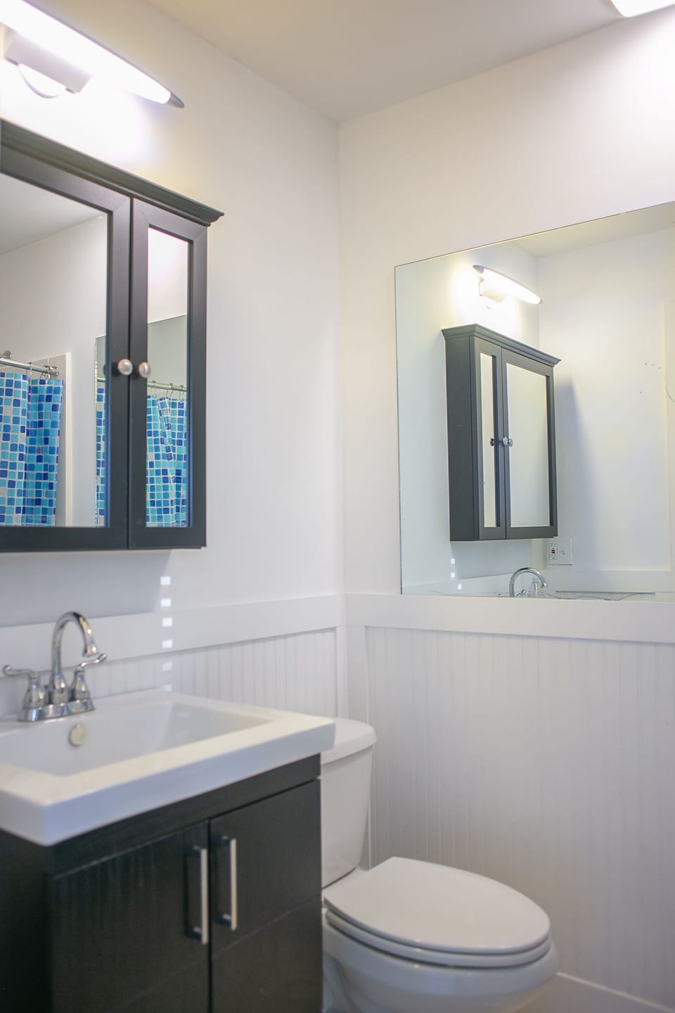 Ensuite guest bath (full shower)