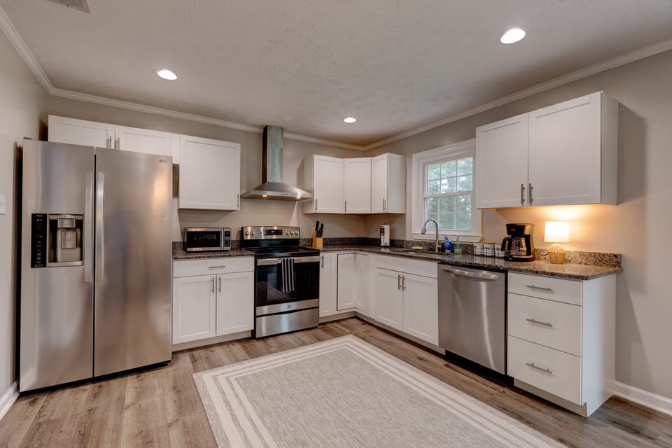 Kitchen 2, Spacious 4BR/3BA Home with Large Fenced yard