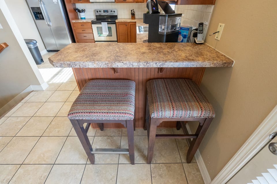Small Breakfast Bar