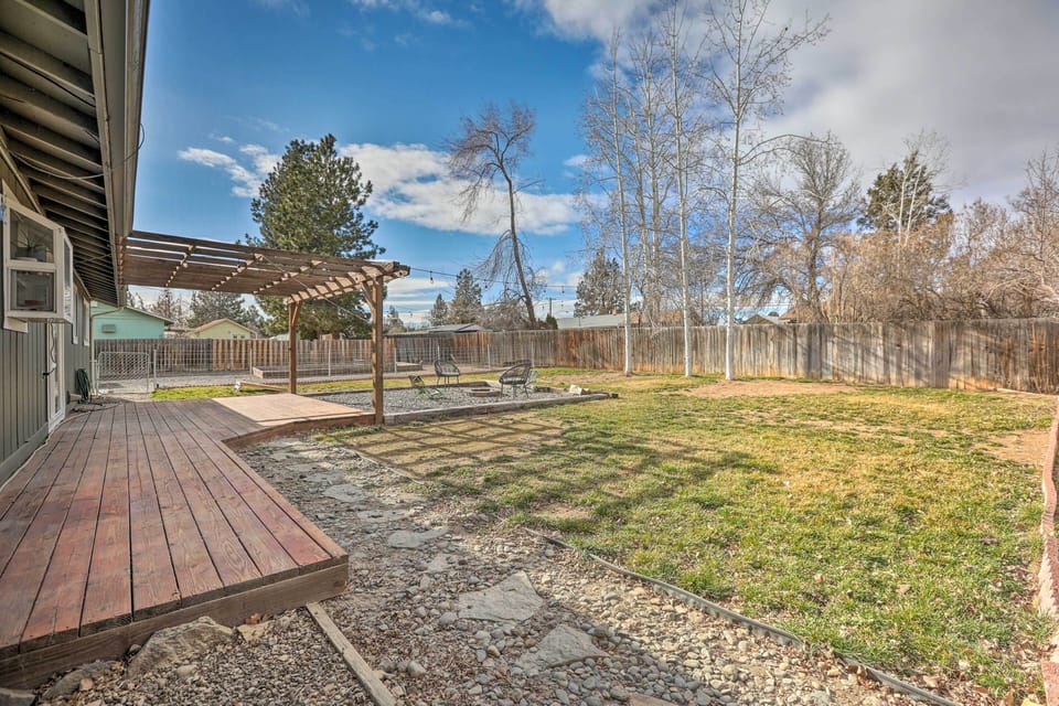 Backyard | Fire Pit | Seating