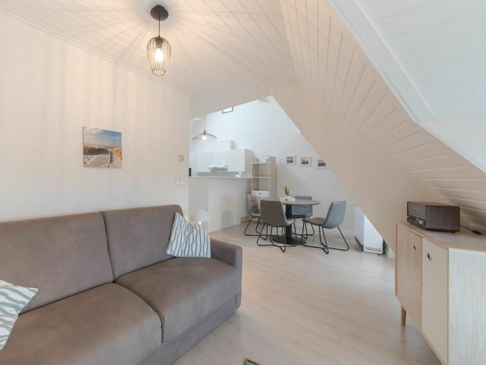 Furniture, Couch, Property, Table, Comfort, Building, Lighting, Interior Design, Wood, Studio Couch