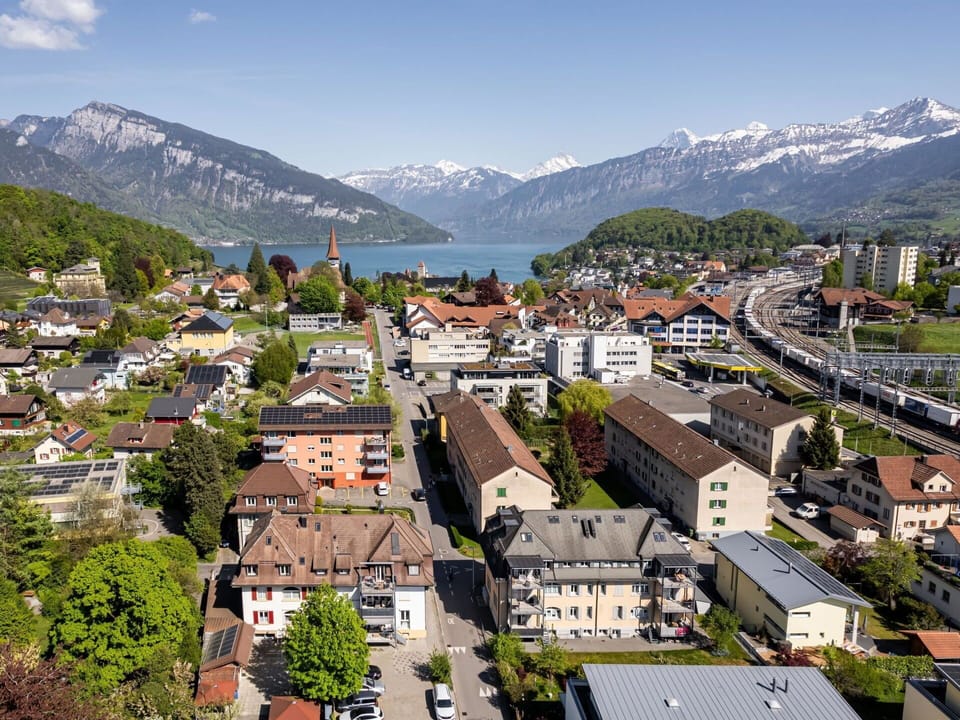 Residential Area, Urban Area, City, Landscape, Town, Neighbourhood, Suburb, Urban Design, Human Settlement, Home