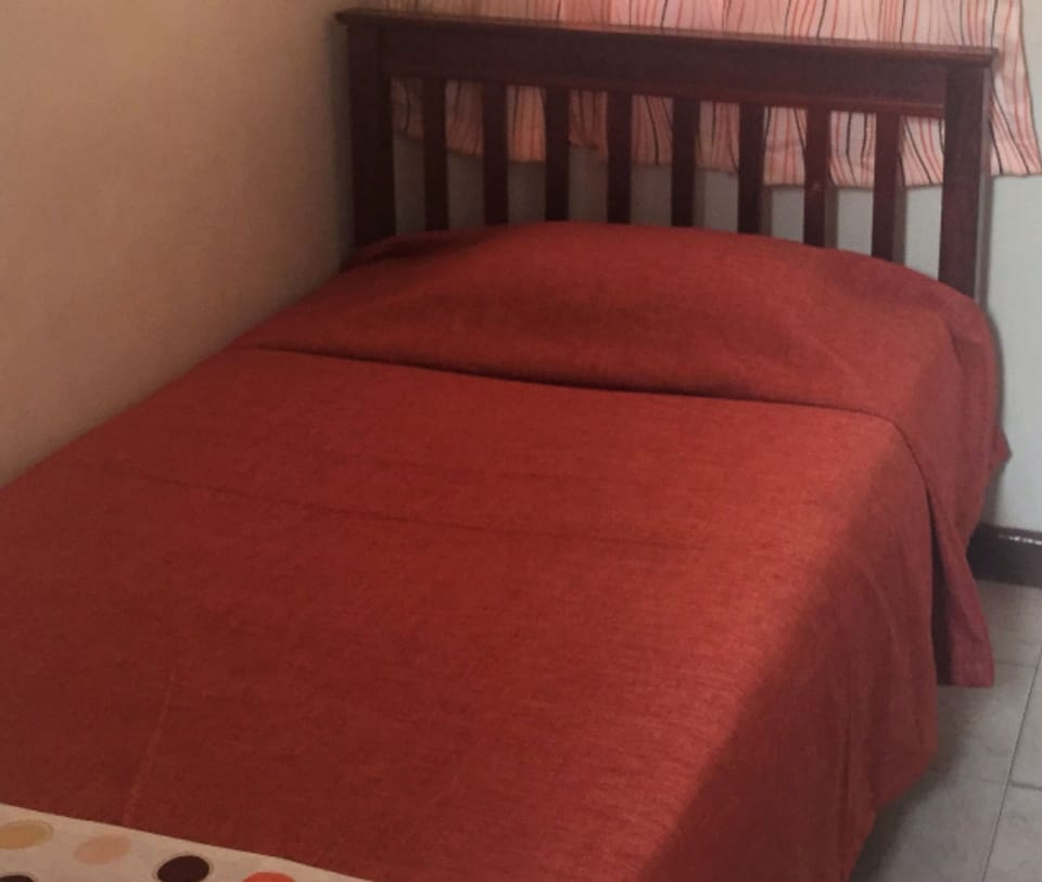 Standard Room | Bed sheets