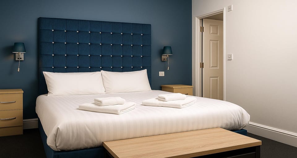 Standard Room, 1 King Bed, Non Smoking | Property amenity
