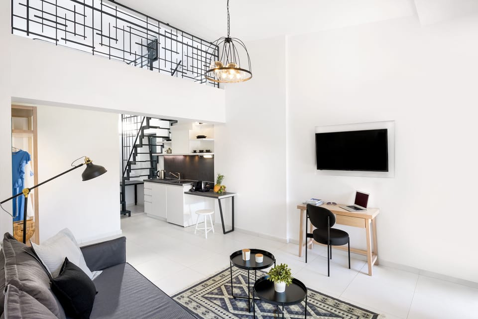 Superior Suite | Living area | LED TV