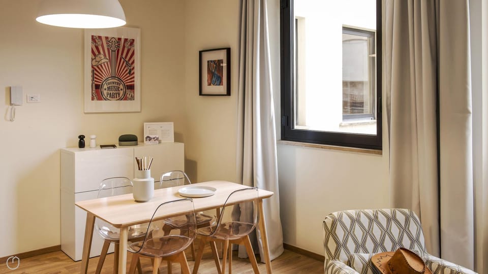 House | Iron/ironing board, WiFi