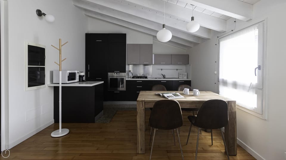 House | 1 bedroom, iron/ironing board, WiFi