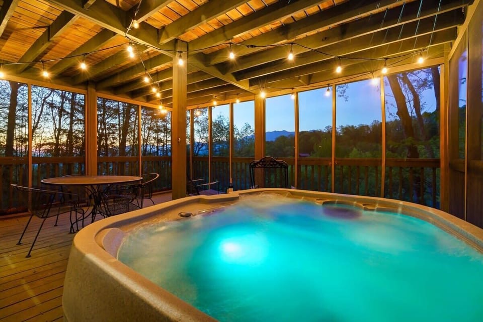 Jacuzzi located on the Lower Level Deck