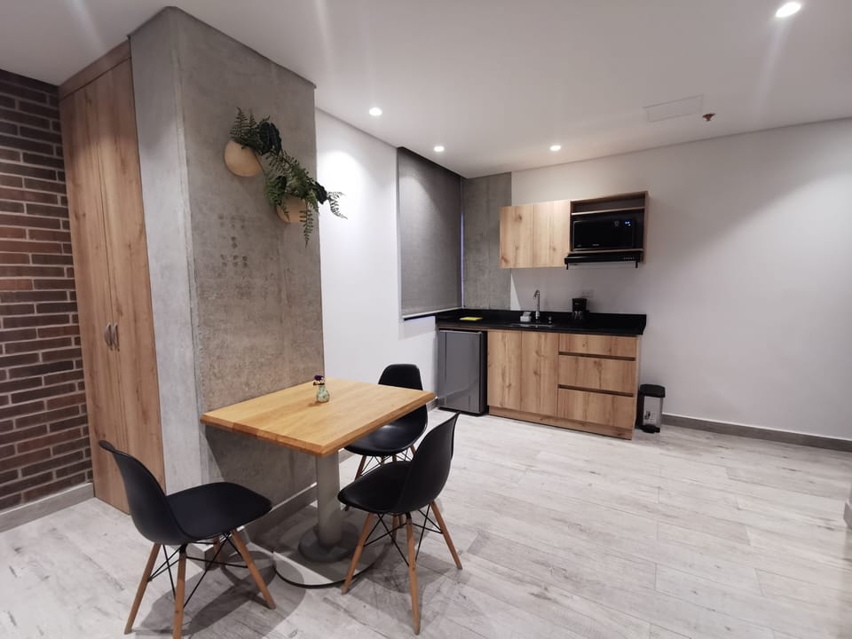 Superior Apartment | Private kitchen | Highchair