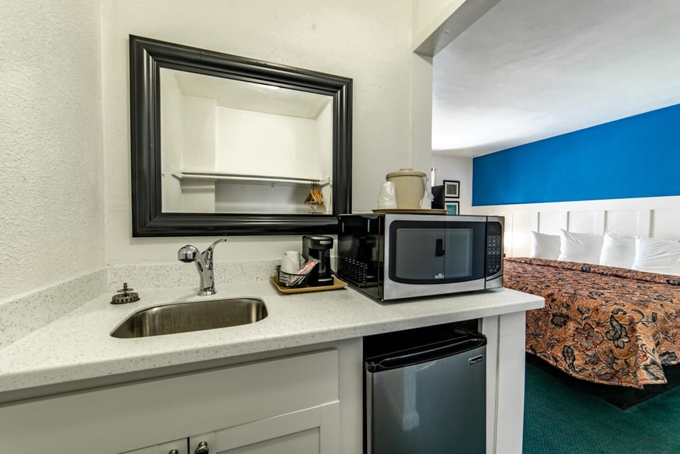 Quaint, Lakeside King Hotel Room with Kitchenette and Balcony  image 3