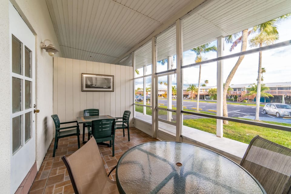 Quaint, Lakeside Family Suite with Kitchen and Porch image 6