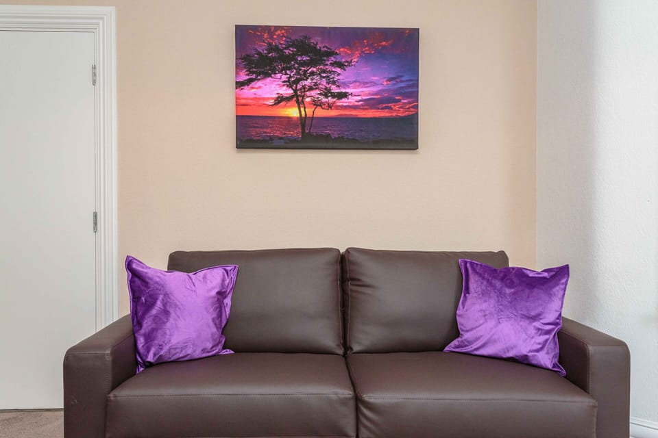 Apartment, Accessible, Ensuite (Passionfruit Suite ) | Lounge