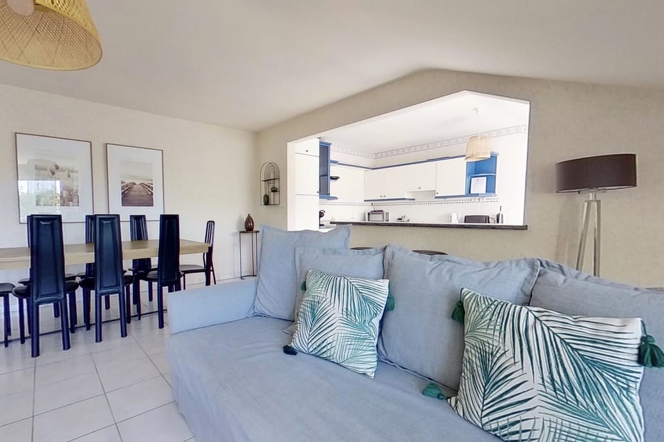 Duplex | Living area | 60-cm flat-screen TV with digital channels, TV