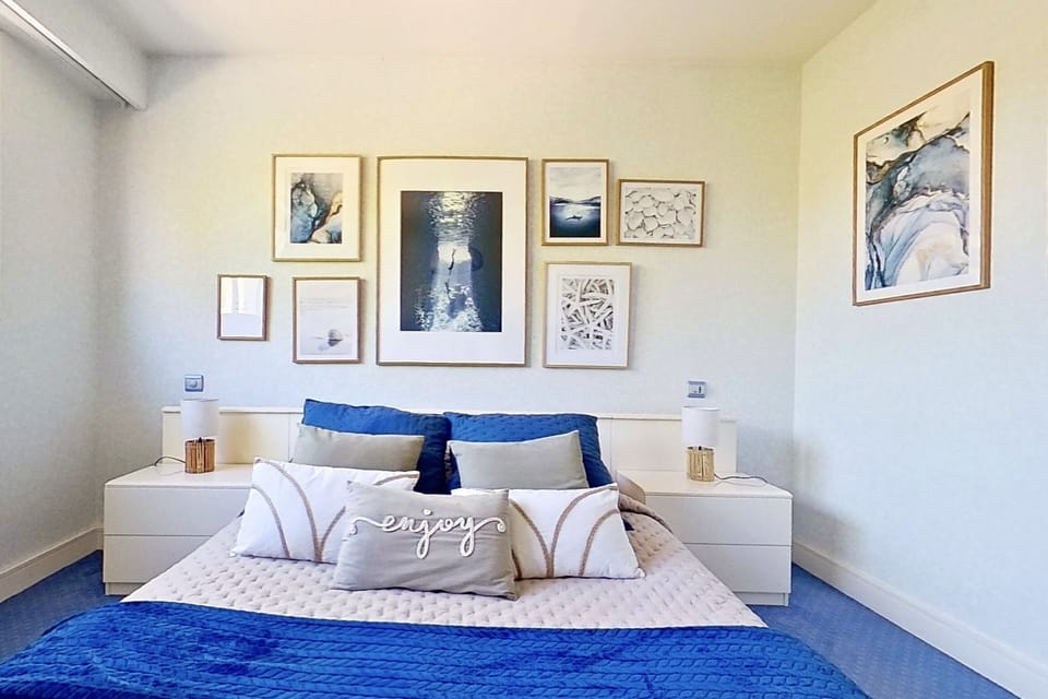 Individually decorated, individually furnished, bed sheets
