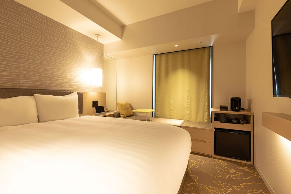Double Room No Smoking | In-room safe, blackout drapes, iron/ironing board, free WiFi