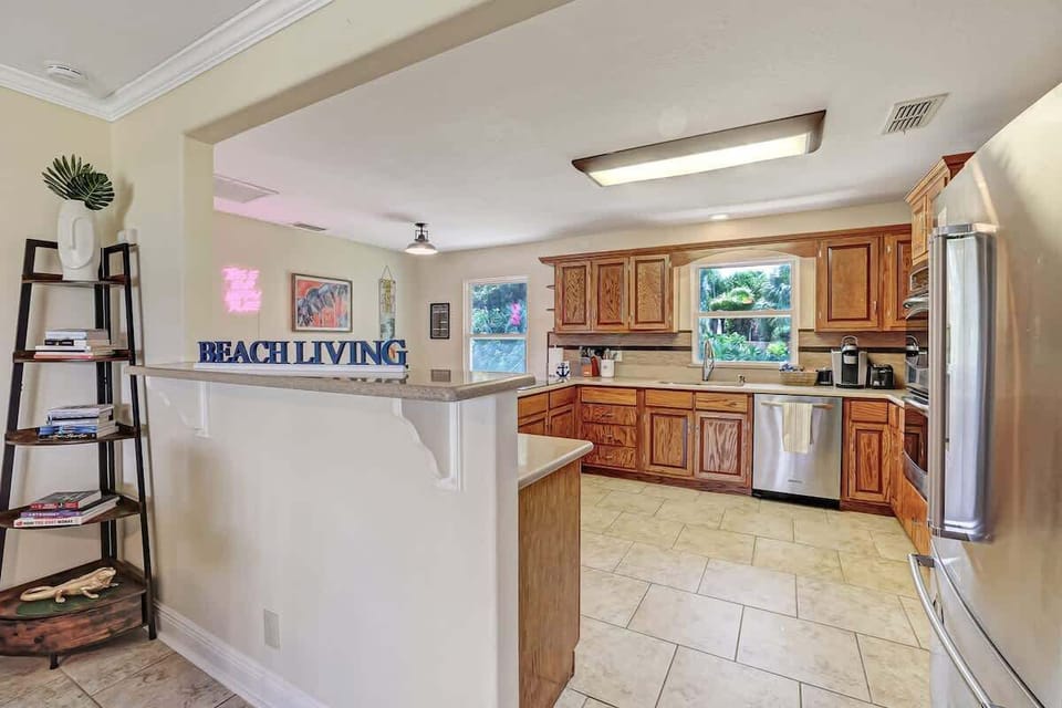 Fully equipped and spacious kitchen