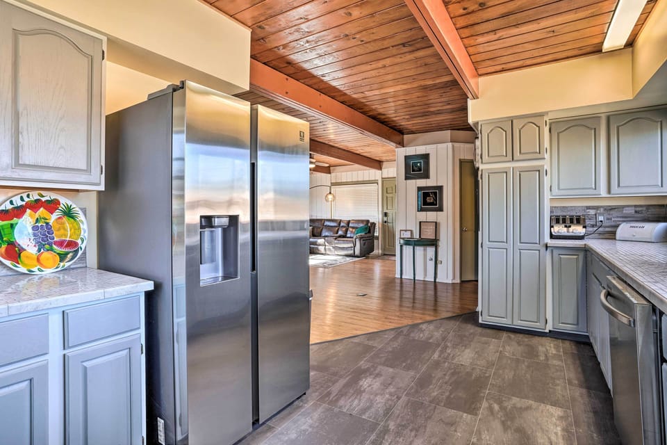 Kitchen | Toaster | Crockpot