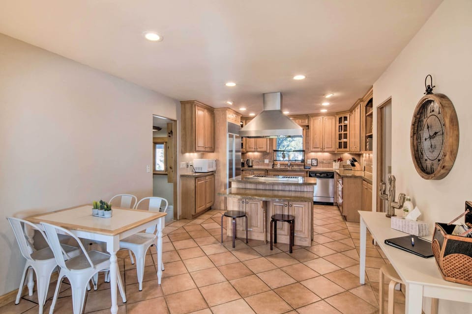 Breakfast Nook