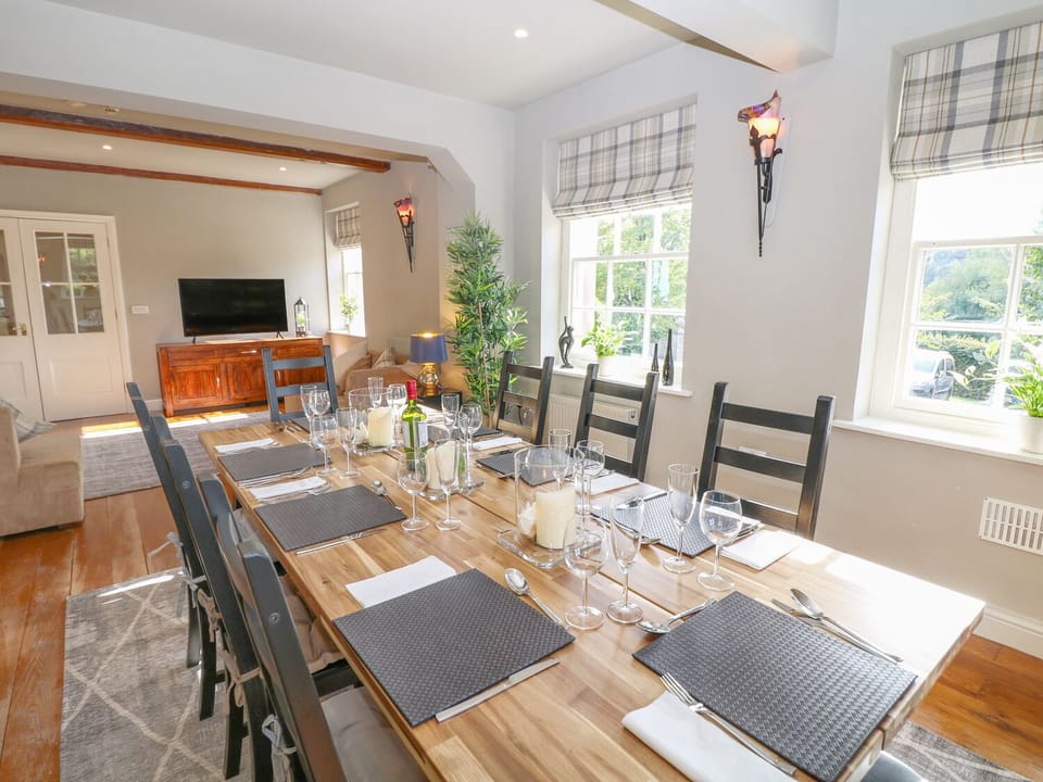 Cottage | Interior