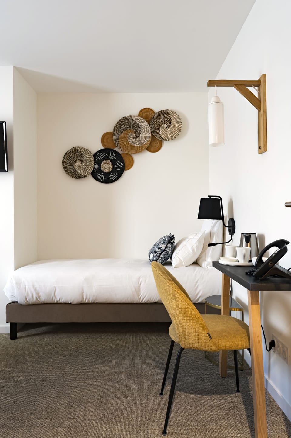 Standard Triple Room | Premium bedding, in-room safe, free WiFi, bed sheets