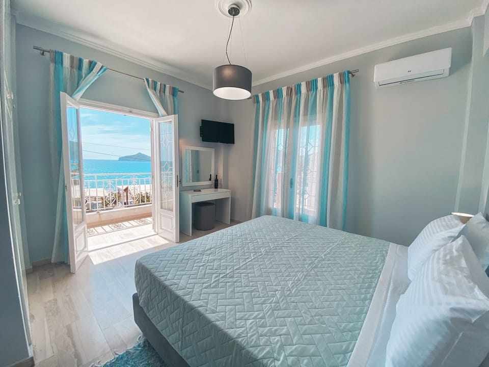 Beach/ocean view