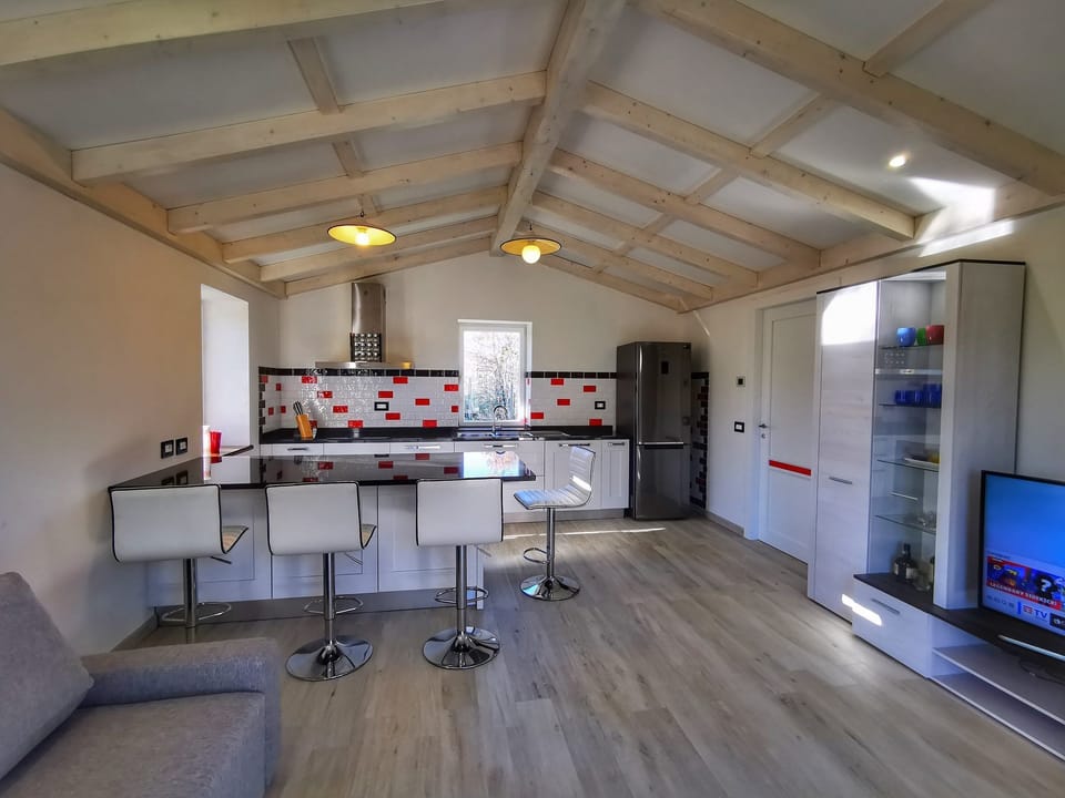 Fully equipped modern kitchen diner