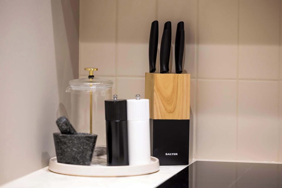 Bathroom amenities